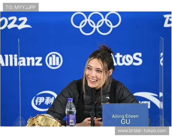 谷爱凌大心脏晋级决赛大跳台赛